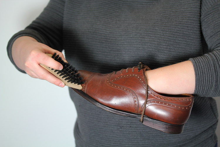 How To Clean And Polish Your Leather Shoes MISTER MISTER MINIT
